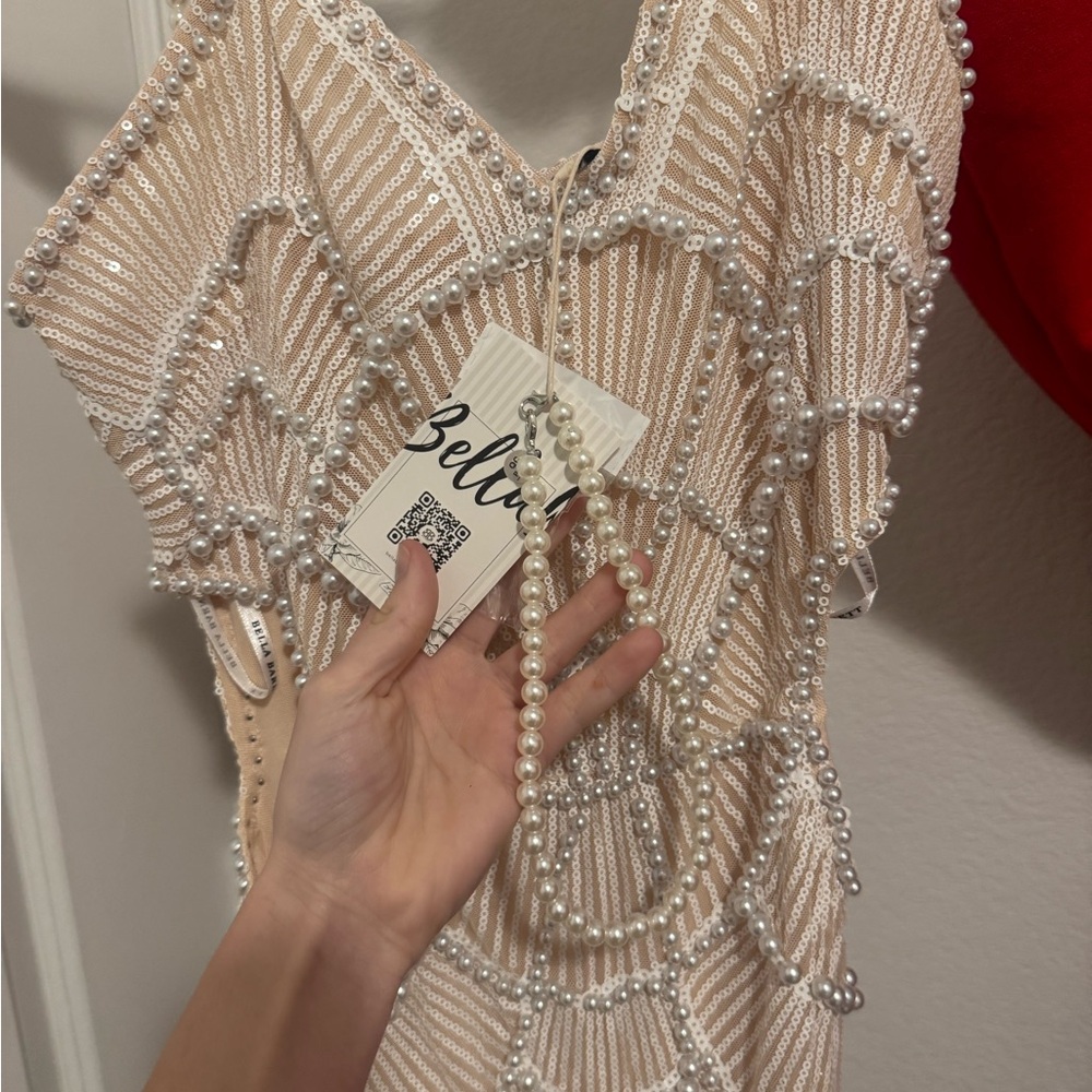 Bella Barnett Cream Beaded Dress - Picture 2 of 4